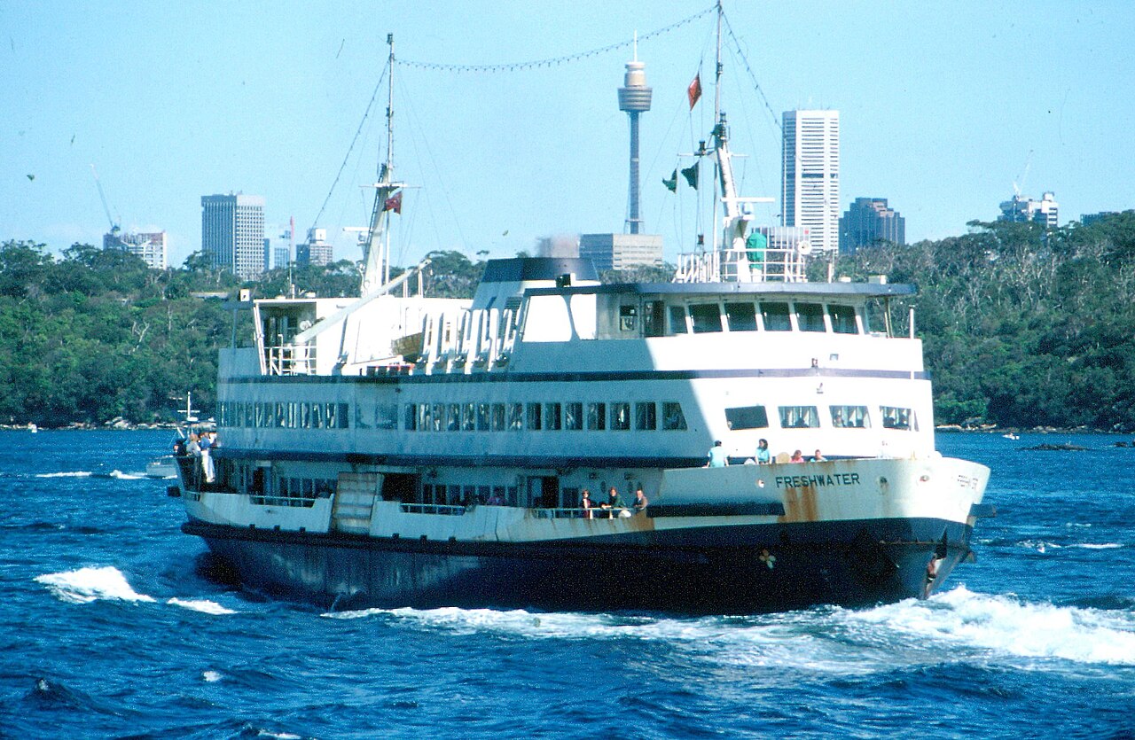 MV Freshwater boat experience in Semporna Jetty